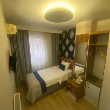 Era Palace B Blok Hotel *